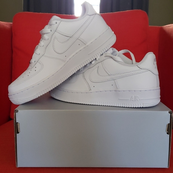 white air force 1 platforms